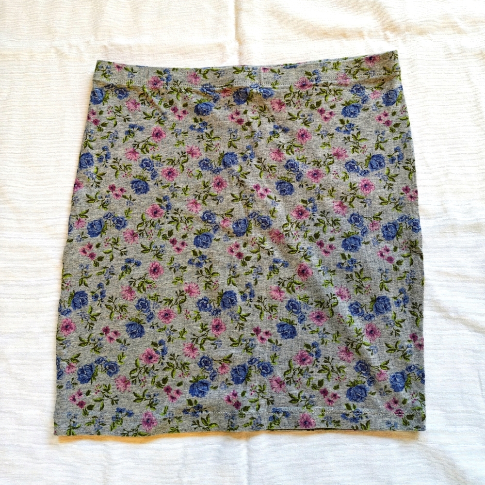 H&M Floral Gray Skirt